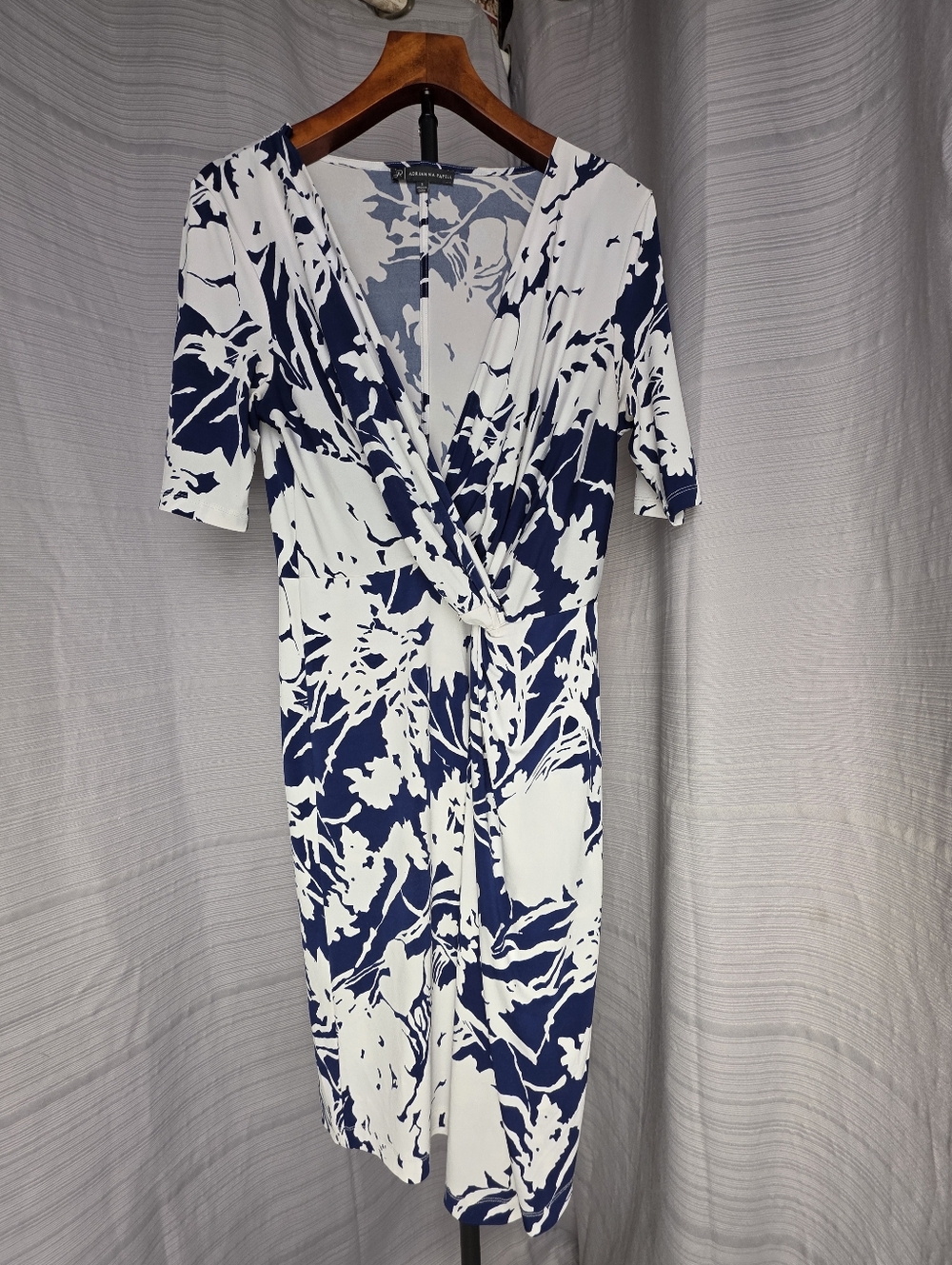 Adrianna Papell Faux Wrap Dress Size Small Business Casual Surplice Day To Night